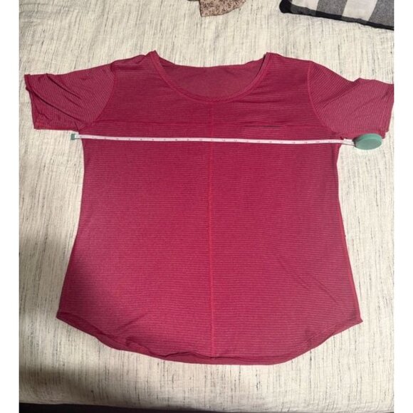 lululemon Red Pinstripes Crew Neck Short Sleeve T-Shirt Probably 8 - Picture 1 of 3